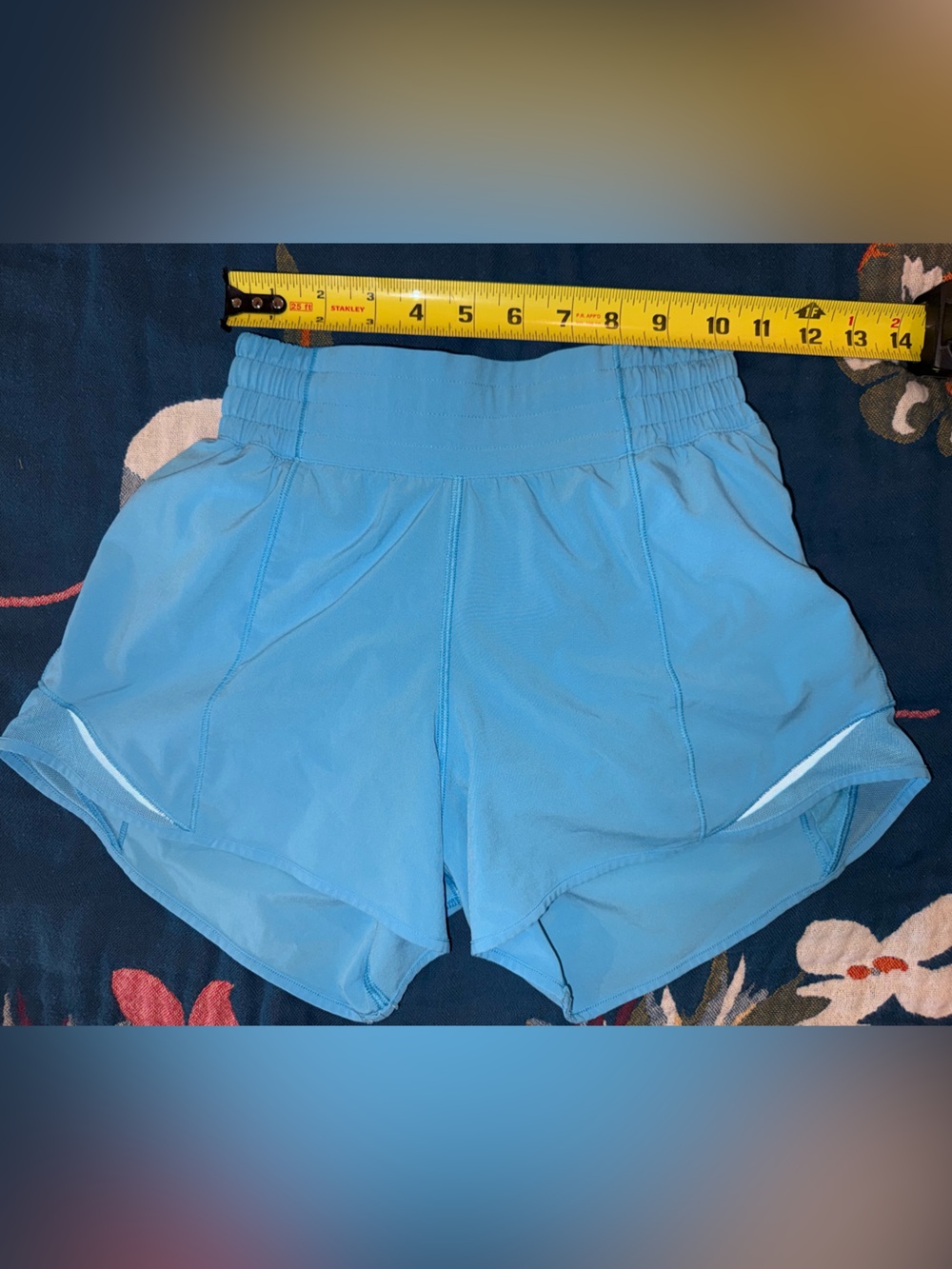 Lululemon hotty hot shorts 2.5 “ Lined